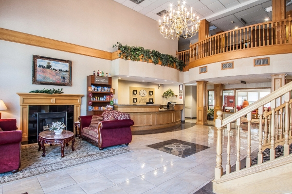 Hotel Comfort Suites (Clackamas)